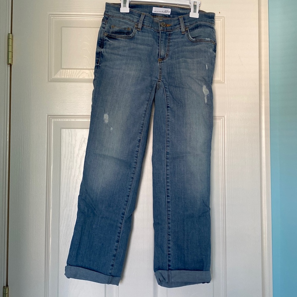 LOFT Straight Cropped Denim in Light/Med Wash size 24/00